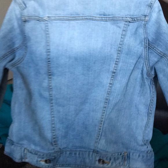 Light blue jean jacket! Size small! - Picture 4 of 4
